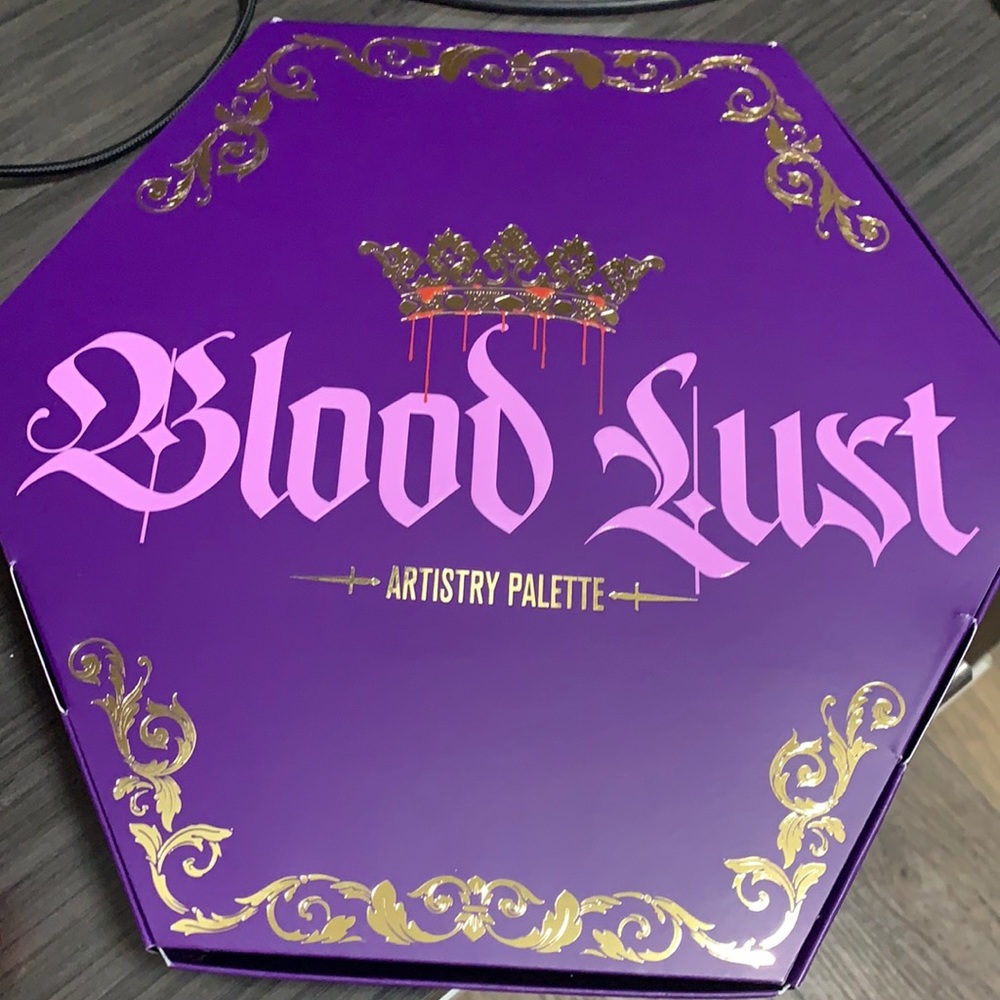 Jeffree Star Blood Lust palette